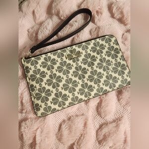 Kate Spade Wristlet Wallet New, Never Used